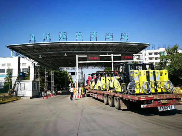 廣州白云國(guó)際物流采購(gòu)杭州叉車(chē)案例 廣州白云國(guó)際物流采購(gòu)杭州叉車(chē)案例