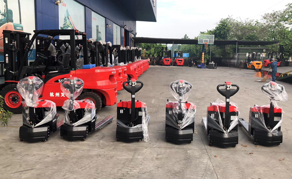 左爾汽配一次性采購6臺迷你二代搬運(yùn)車3 左爾汽配一次性采購6臺迷你二代搬運(yùn)車3