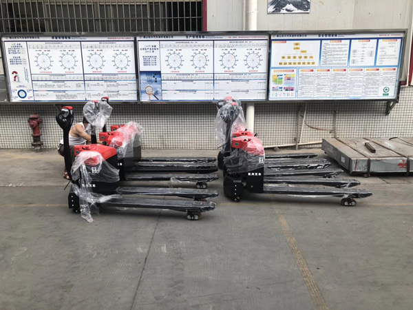 左爾汽配一次性采購6臺迷你二代搬運(yùn)車2 左爾汽配一次性采購6臺迷你二代搬運(yùn)車2