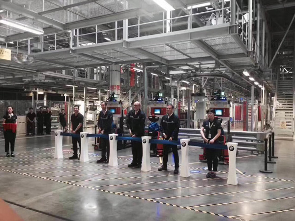 寶馬汽車工廠，杭叉AGV叉車智能搬運(yùn)強(qiáng)勢進(jìn)駐！