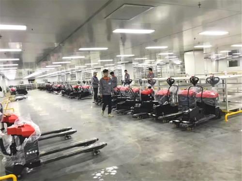 杭叉電動搬運(yùn)車交付