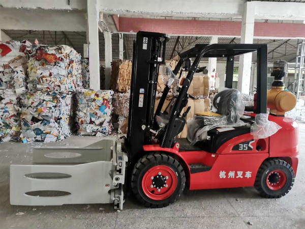 你的內(nèi)燃叉車柴油濾芯有在正確更換嗎？